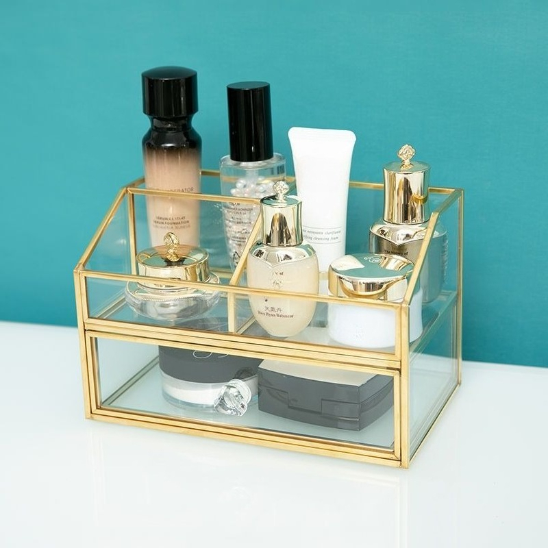 صندوق تخزين زجاجي فاخر بتصميم  - مراجعة Luxury Skincare Box وسعره
